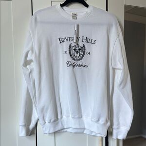 NWT PINK VS White Crewneck Sweater